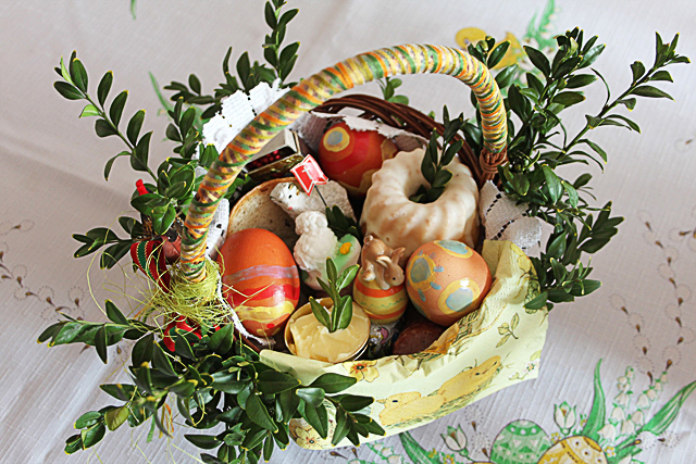 easter-1328641_1920_c.jpg