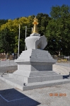 Stupa z granitu strzegomskiego